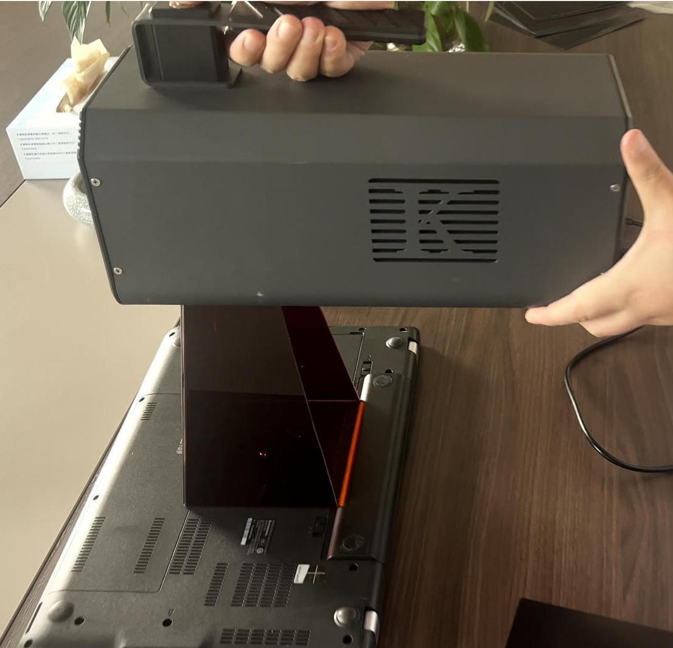 Ręczna automatyczna drukarka l – Industrial Handheld Laser Printer recenzja i cena